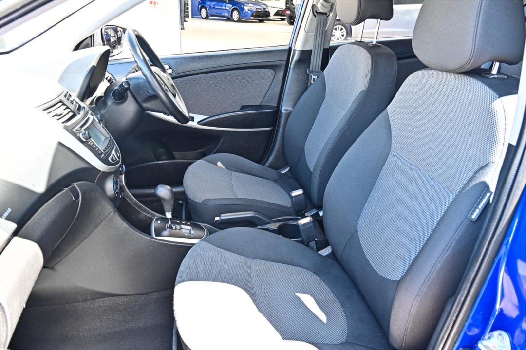 2014 Hyundai Accent Active, Automatic, 92068 km, Photo 15