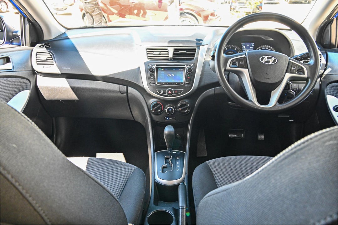 2014 Hyundai Accent Active, Automatic, 92068 km, Photo 5