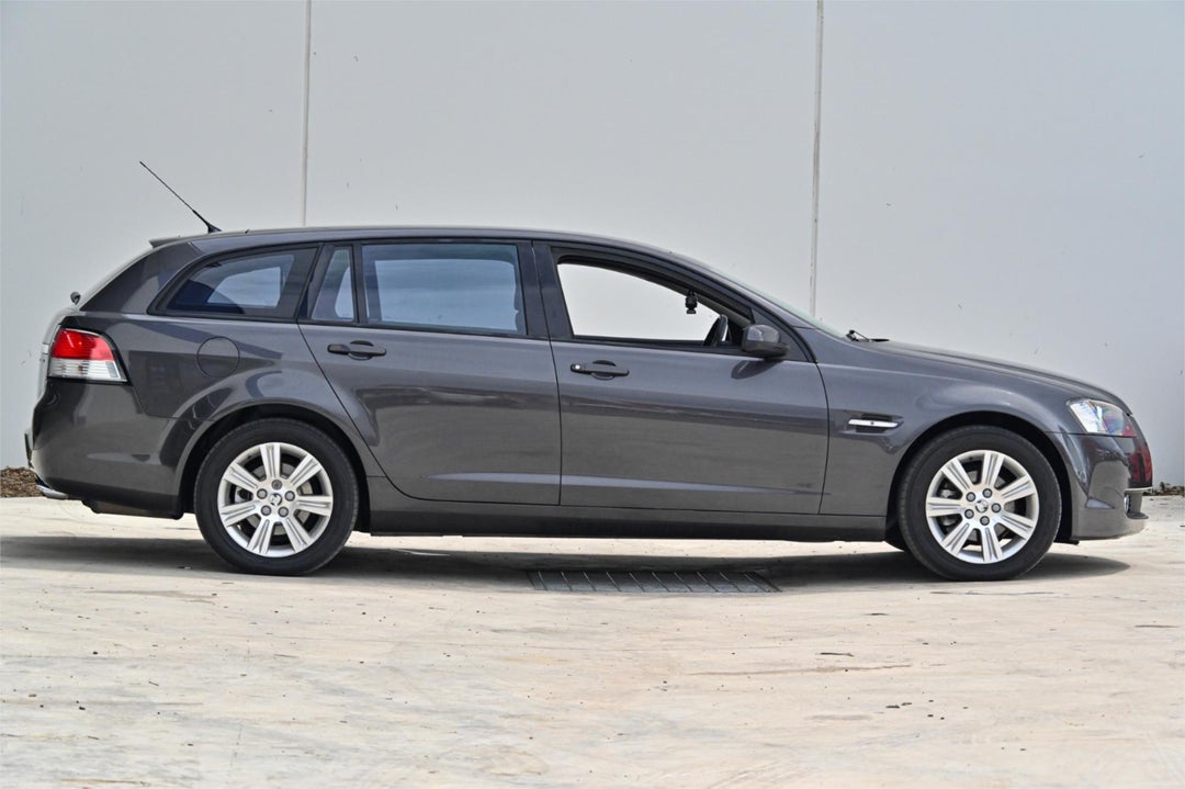 2008 Holden Calais V, Automatic, 194060 km, Photo 3