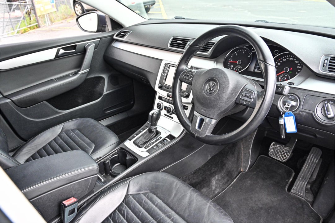 2013 Volkswagen Passat 130tdi Highline, Automatic, 124908 km, Photo 8