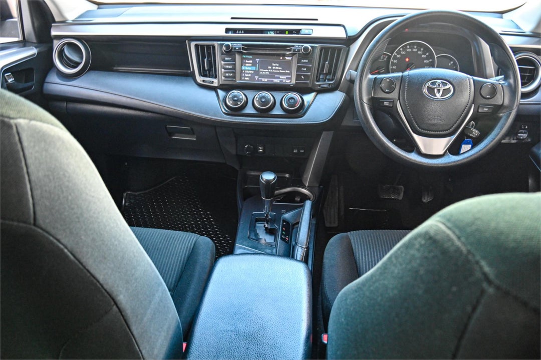 2017 Toyota RAV4 Gx, Manual, 134858 km, Photo 6