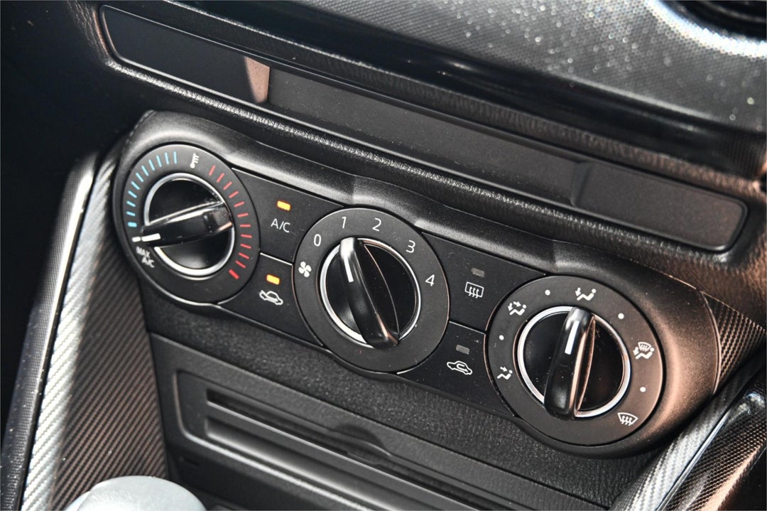 2016 Mazda 2 Maxx, Automatic, 115841 km, Photo 17