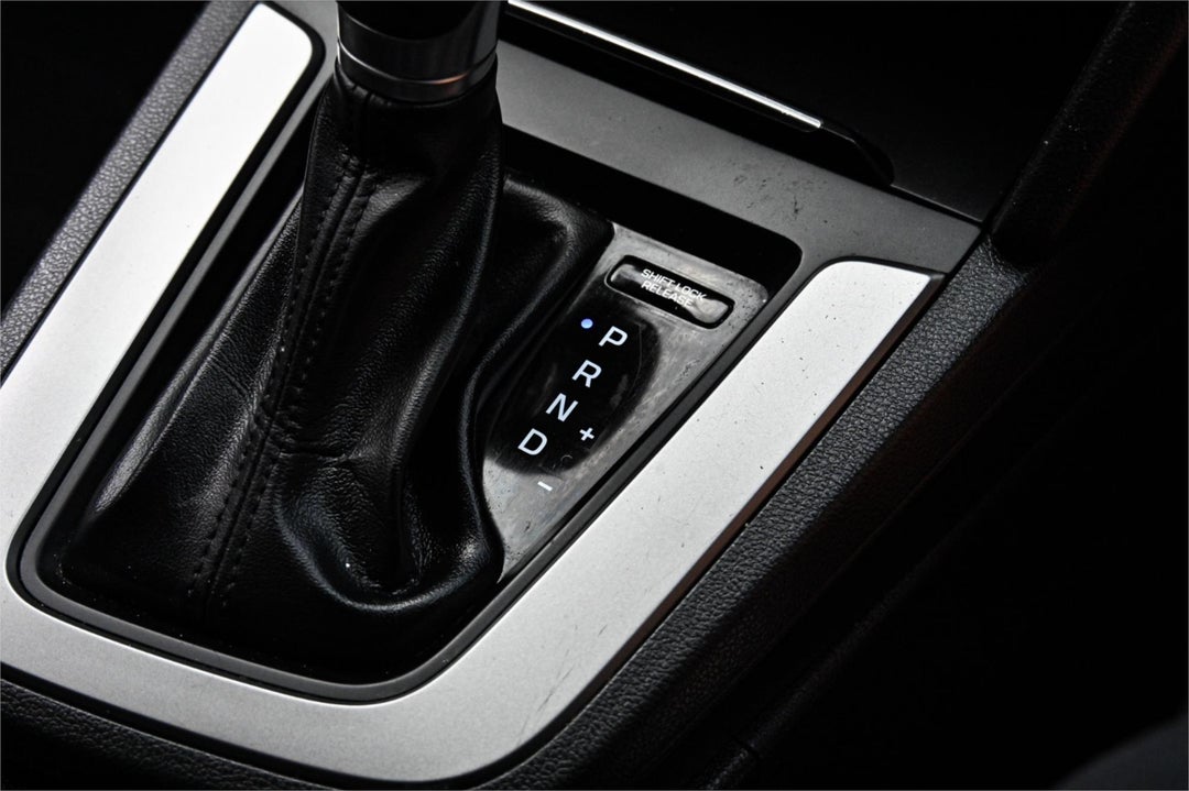 2018 Hyundai Elantra Elite, Automatic, 41658 km, Photo 9