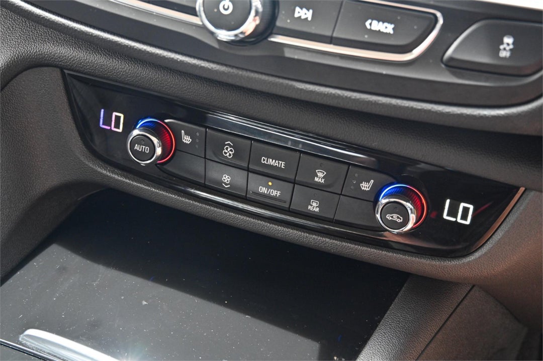 2018 Holden Calais Rs, Automatic, 13647 km, Photo 12