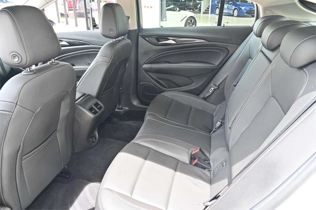 2018 Holden Calais Rs, Automatic, 13647 km, Photo 19