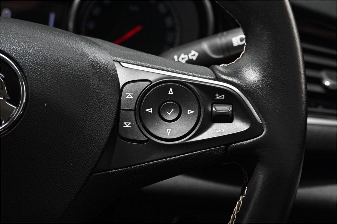 2018 Holden Calais Rs, Automatic, 13647 km, Photo 9