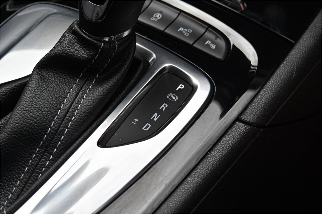 2018 Holden Calais Rs, Automatic, 13647 km, Photo 10