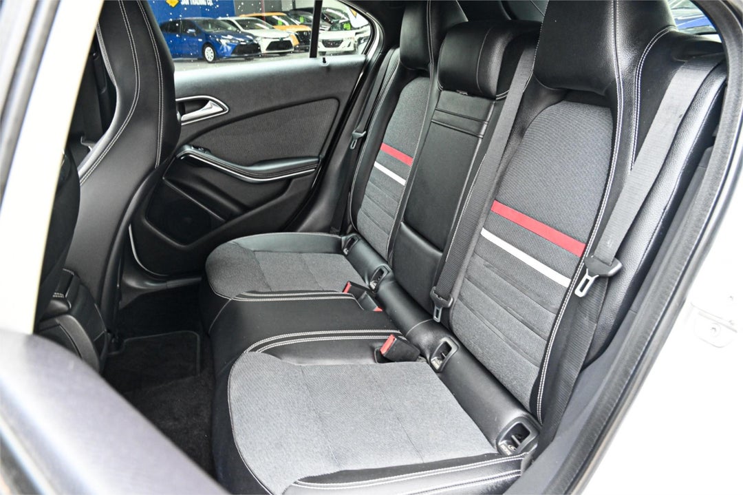 2013 Mercedes-benz A-class A180, Automatic, 77973 km, Photo 17