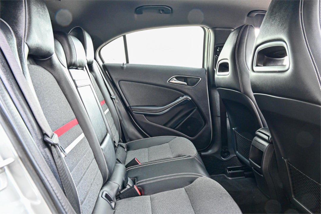 2013 Mercedes-benz A-class A180, Automatic, 77973 km, Photo 18