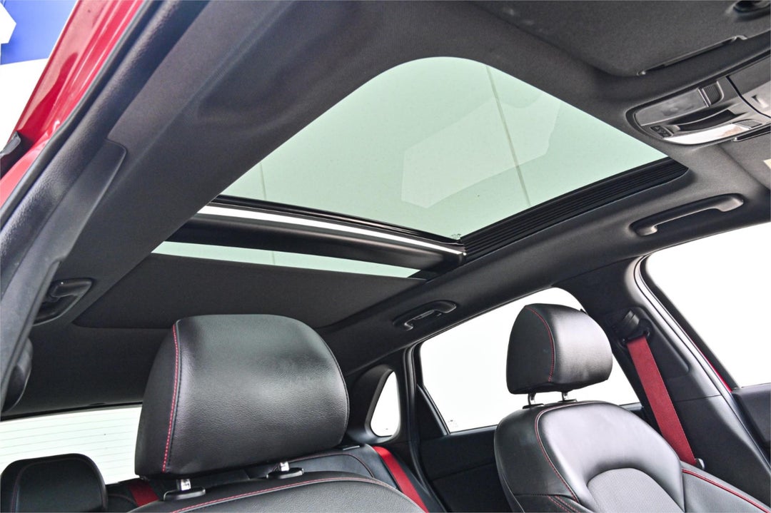 2018 Hyundai i30 Sr Premium, Automatic, 116618 km, Photo 17