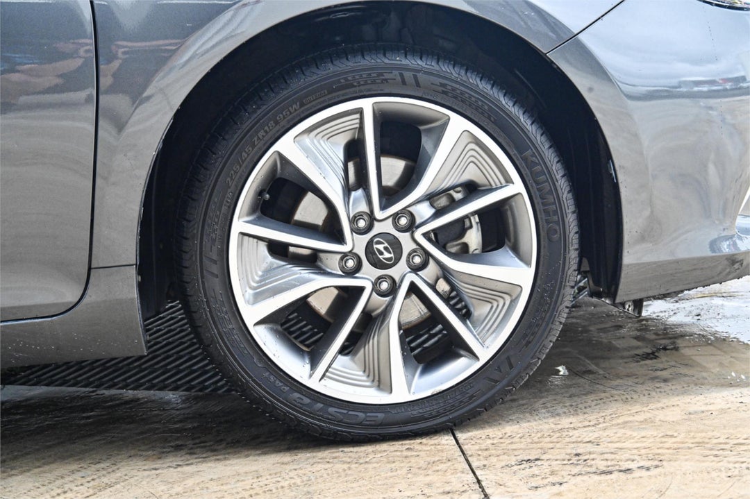 2016 Toyota Camry Rz, Automatic, 157500 km, Photo 5