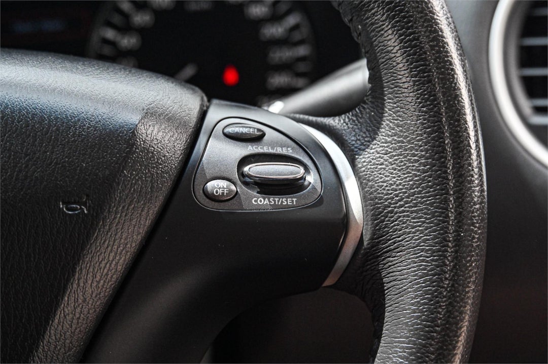 2015 Nissan Pathfinder St, Manual, 155597 km, Photo 10