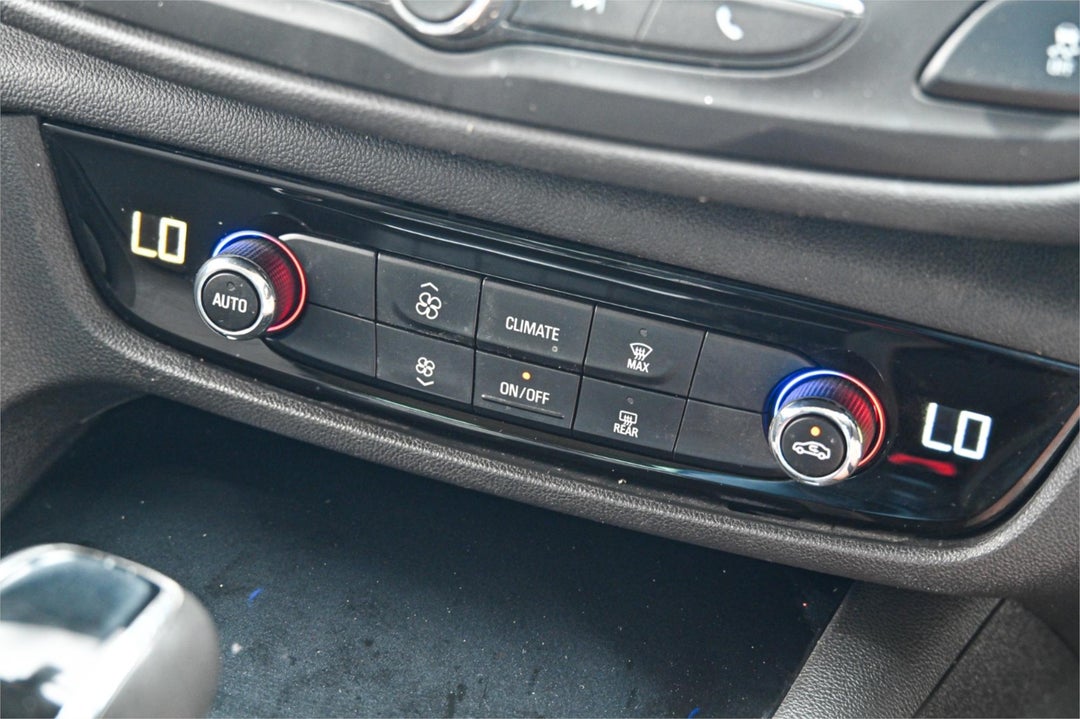 2020 Holden Commodore Lt, Automatic, 135107 km, Photo 15