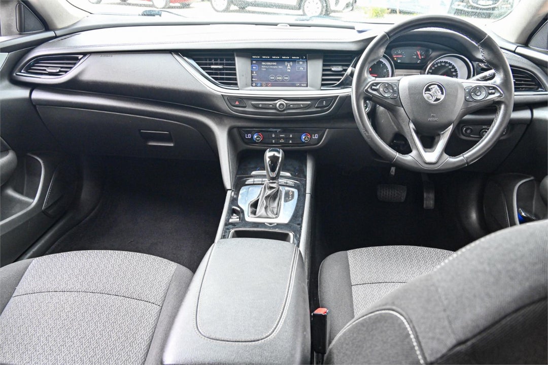 2020 Holden Commodore Lt, Automatic, 135107 km, Photo 6