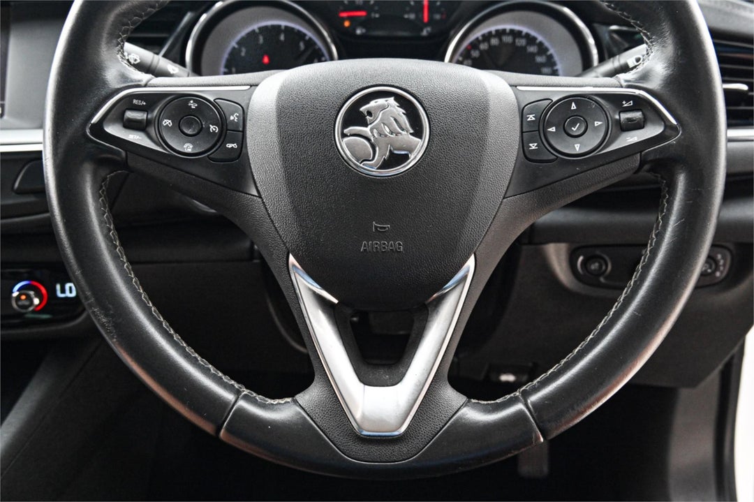 2020 Holden Commodore Lt, Automatic, 135107 km, Photo 9