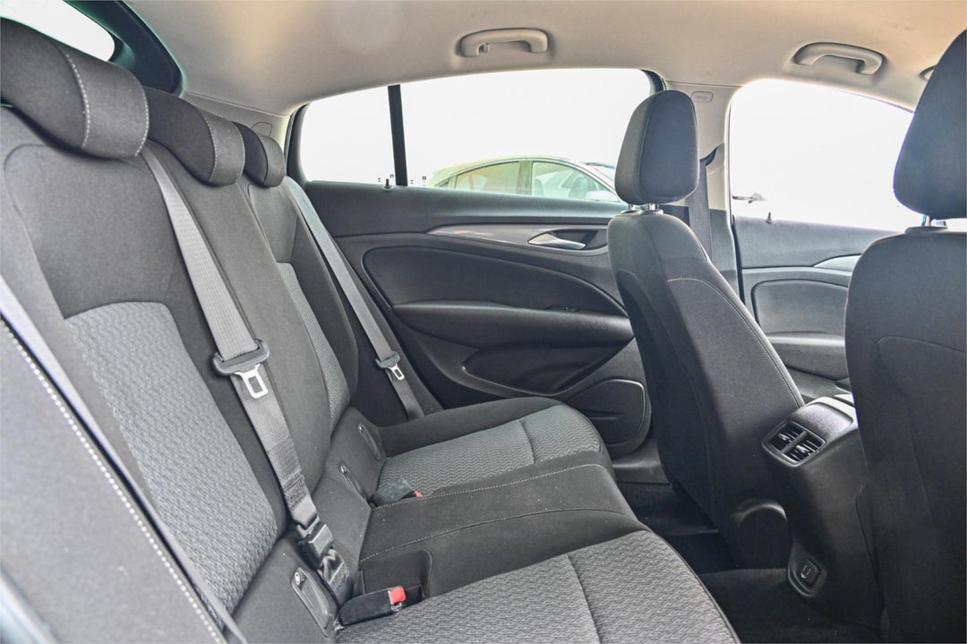 2020 Holden Commodore Lt, Automatic, 135107 km, Photo 19