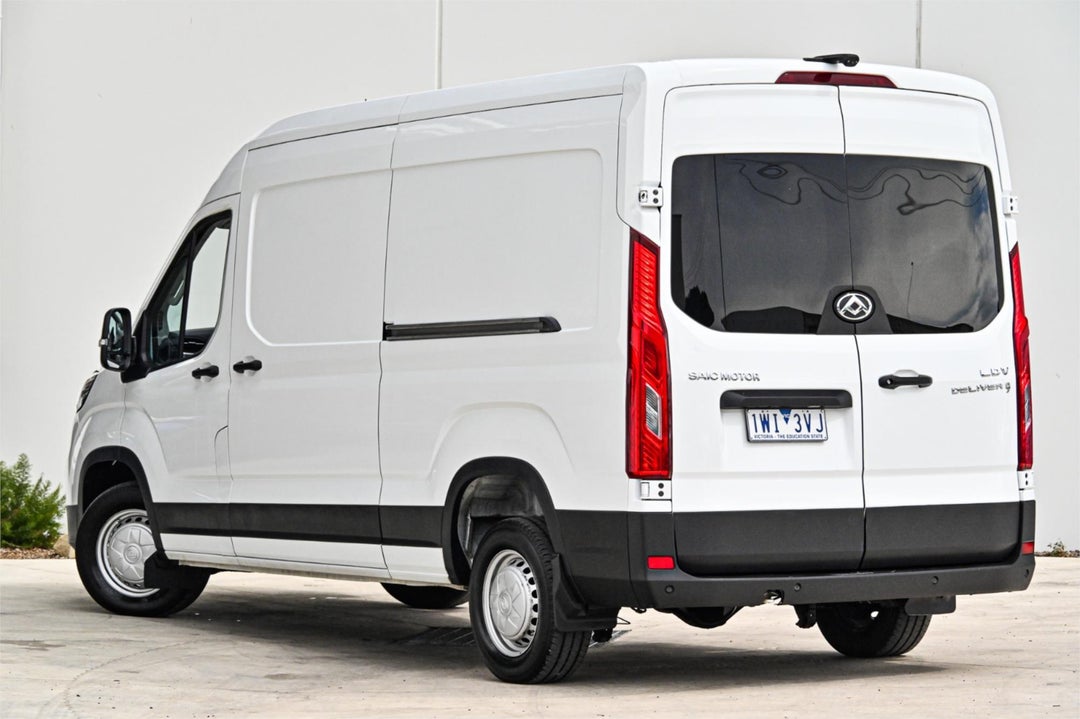 2022 LDV Deliver 9 Mwb Mid Roof, Automatic, 83635 km, Photo 2
