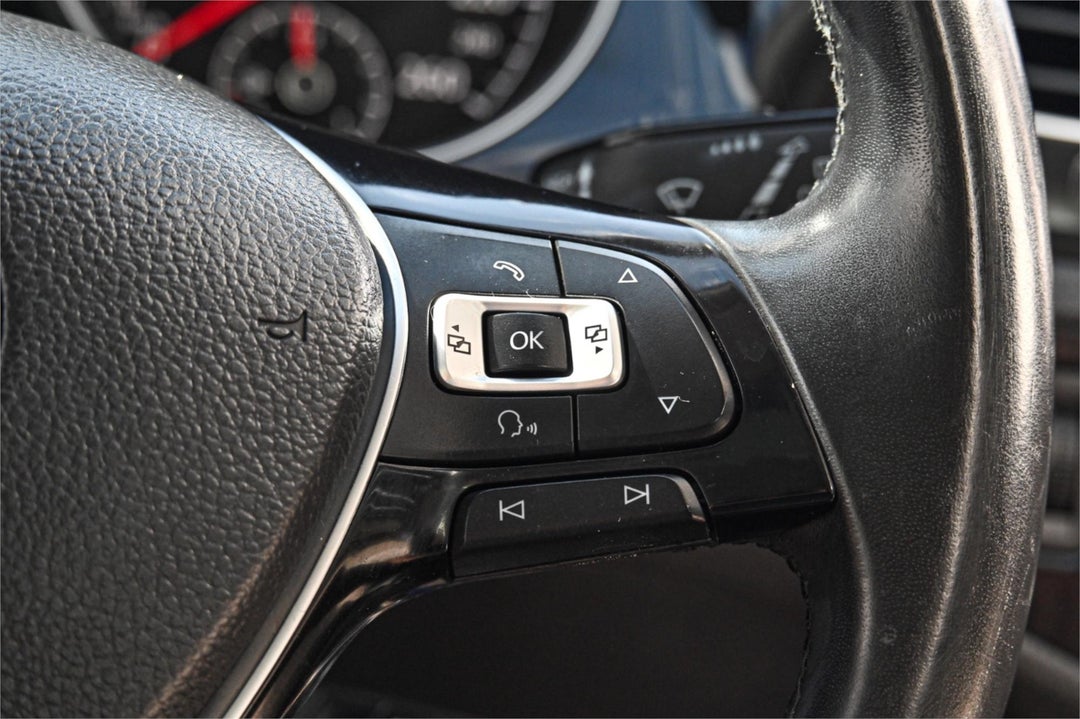 2013 Volkswagen Golf 110tdi Highline, Automatic, 120910 km, Photo 12