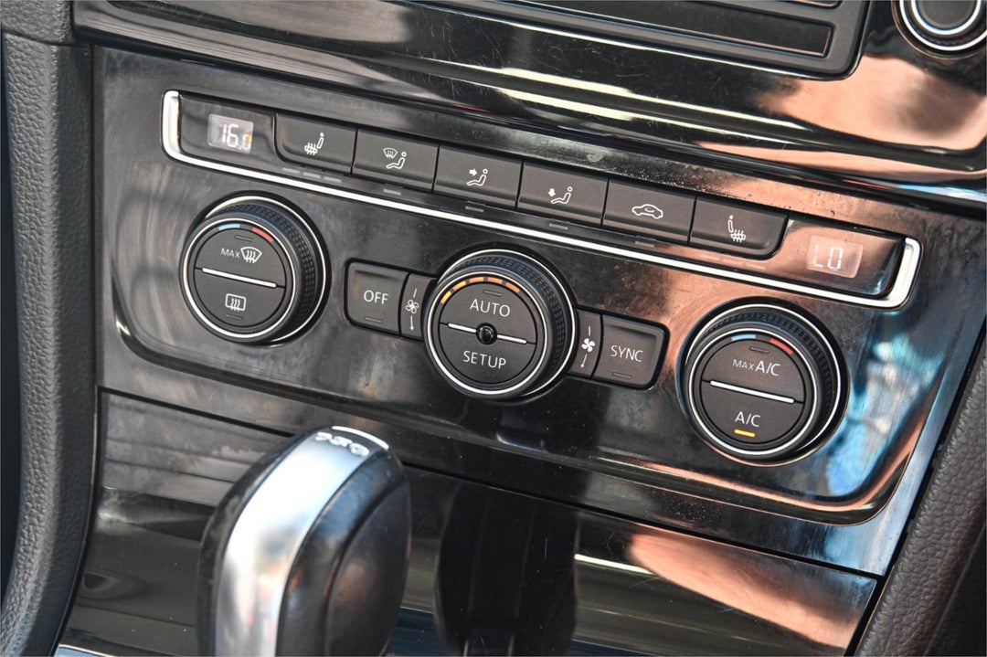 2013 Volkswagen Golf 110tdi Highline, Automatic, 120910 km, Photo 17