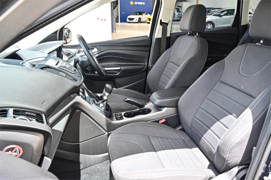 2013 Ford Kuga Ambiente, Manual, 111701 km, Photo 16