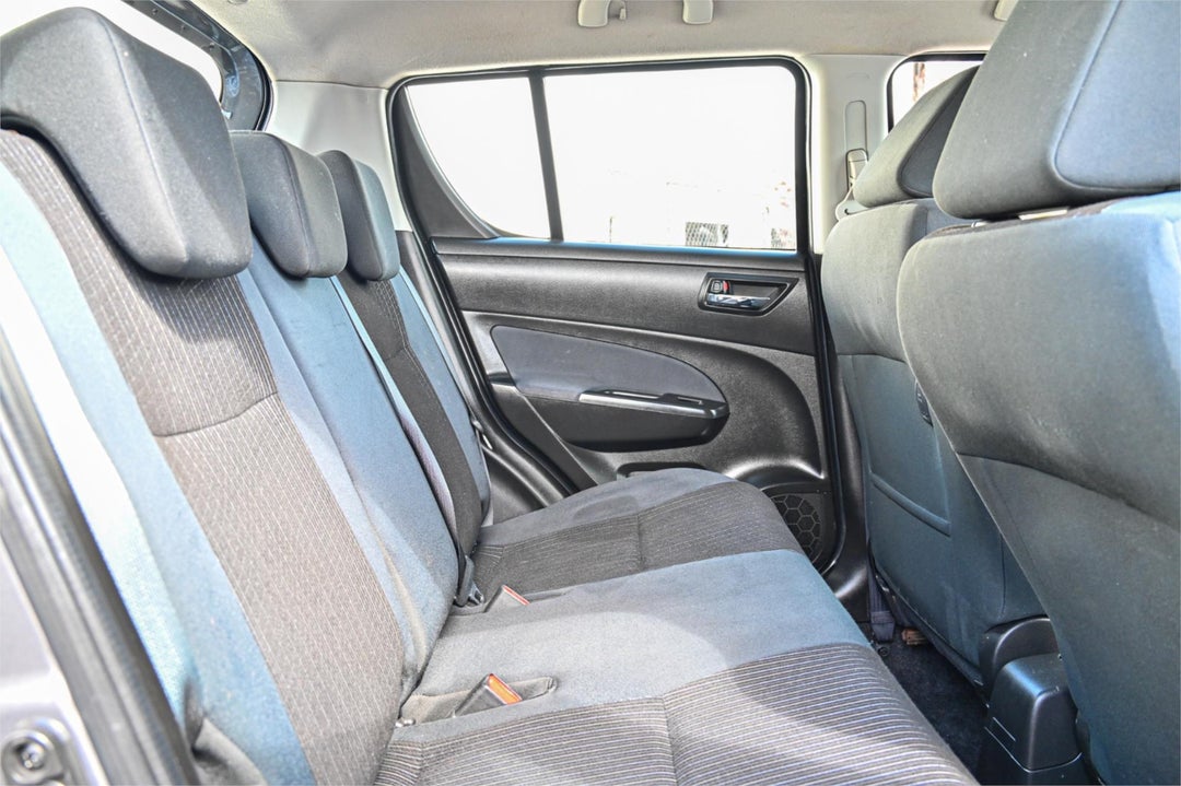 2015 Suzuki Swift Gl, Automatic, 128603 km, Photo 18
