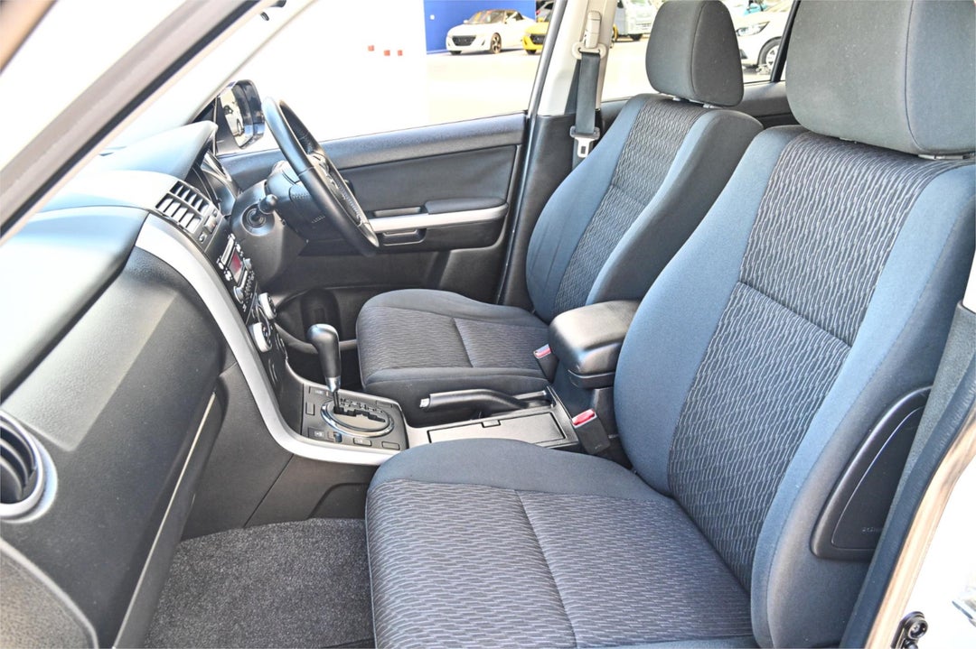 2012 Suzuki Grand Vitara Urban, Automatic, 77180 km, Photo 16