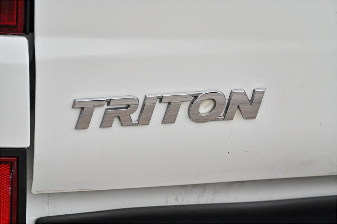 2014 Mitsubishi Triton Glx, Manual, 215236 km, Photo 7