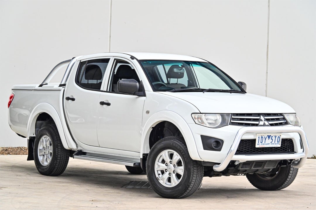 2014 Mitsubishi Triton Glx, Manual, 215236 km, Photo 1