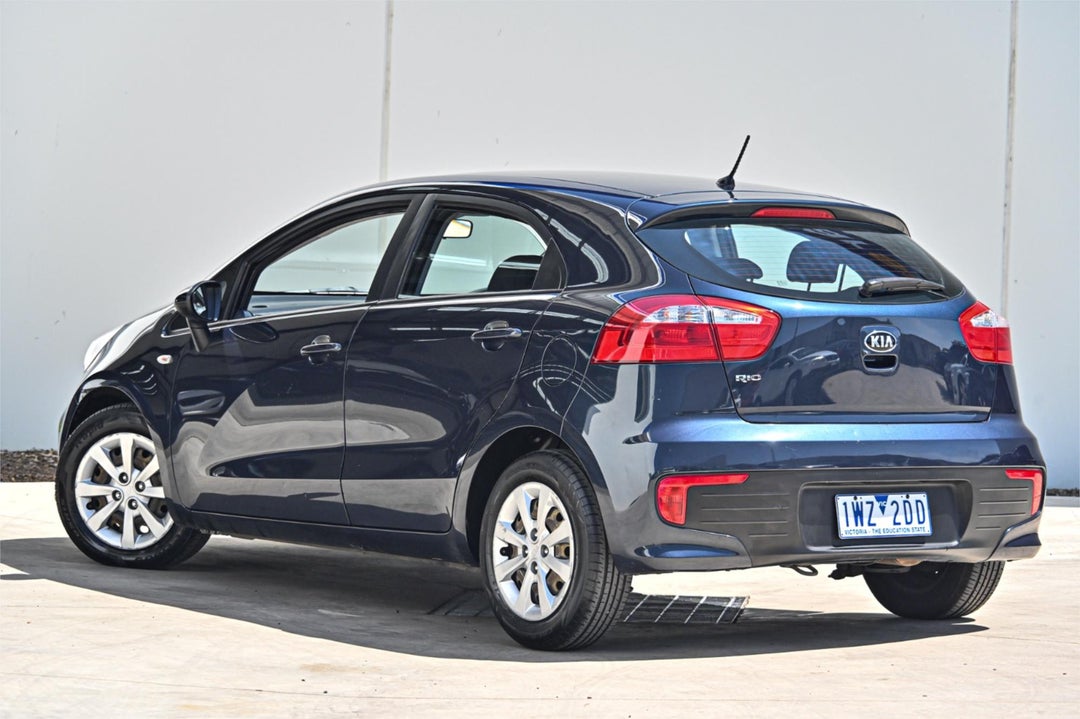 2016 Kia Rio S, Automatic, 96348 km, Photo 2