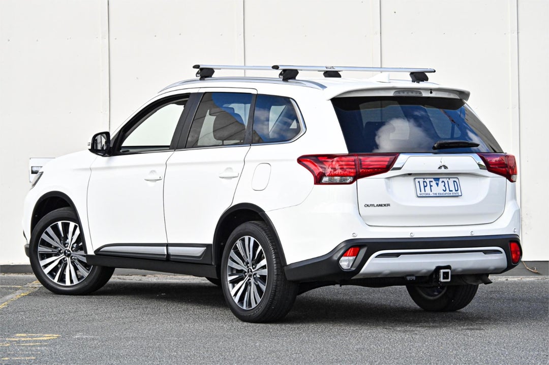 2019 Mitsubishi Outlander Es, Manual, 110771 km, Photo 2