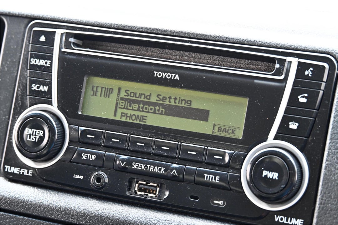 2014 Toyota Hiace Commuter, Automatic, 122430 km, Photo 15