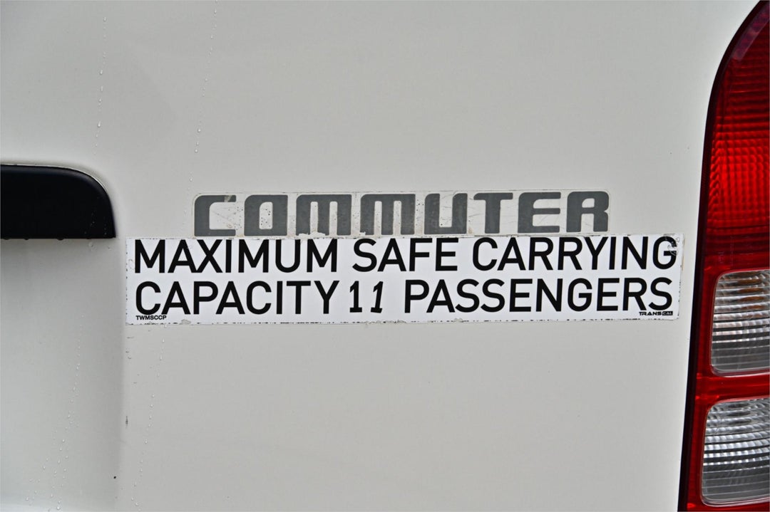 2014 Toyota Hiace Commuter, Automatic, 122430 km, Photo 5