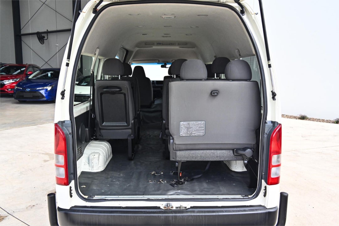 2014 Toyota Hiace Commuter, Automatic, 122430 km, Photo 20
