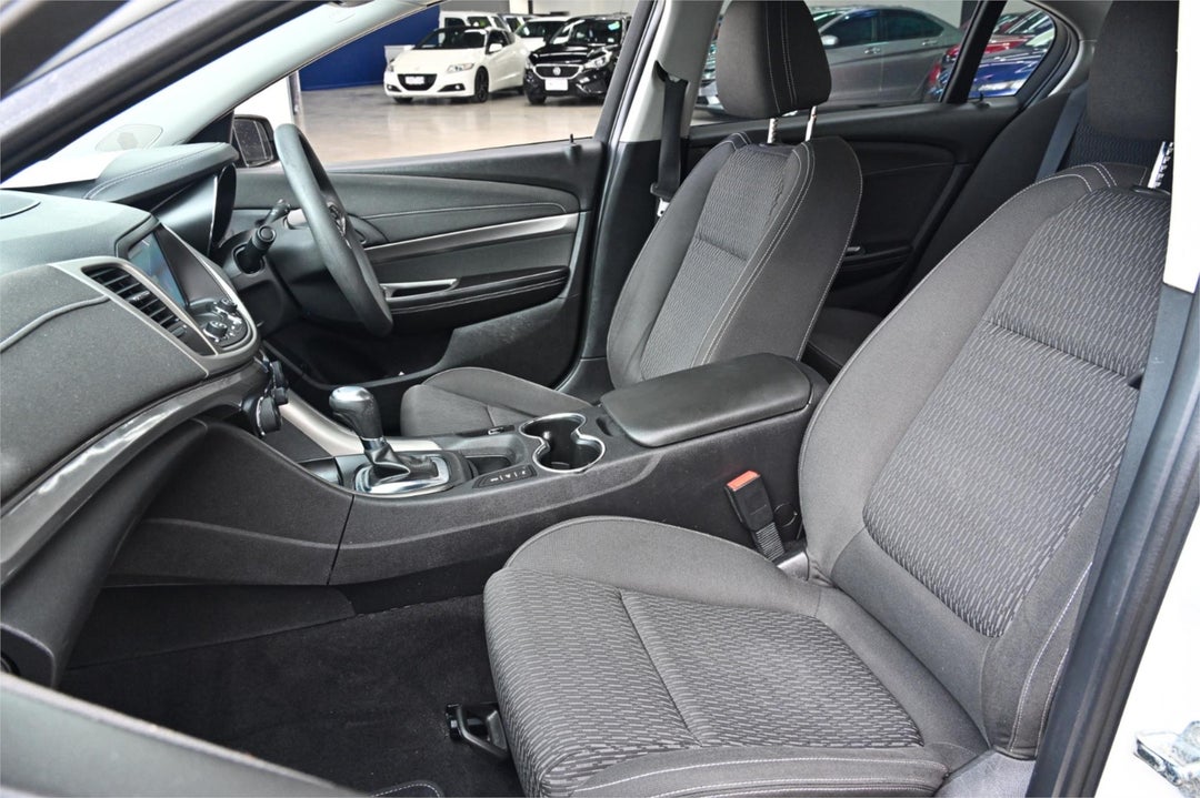 2017 Holden Commodore Evoke, Automatic, 110503 km, Photo 18