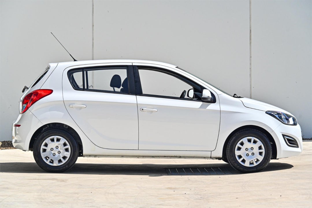 2013 Hyundai I20 Active, Automatic, 117106 km, Photo 3