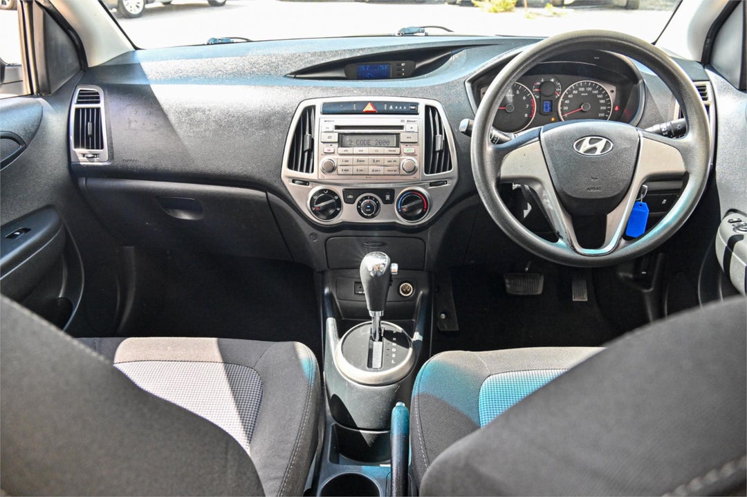 2013 Hyundai I20 Active, Automatic, 117106 km, Photo 5