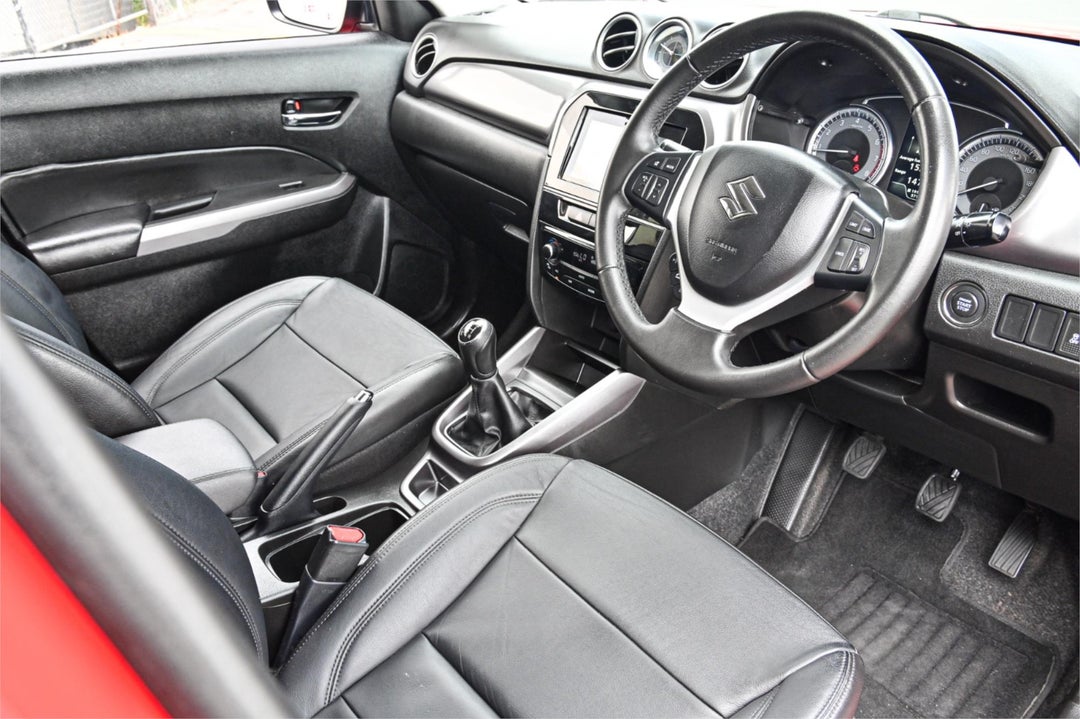 2019 Suzuki Vitara 1.6l, Manual, 57113 km, Photo 6