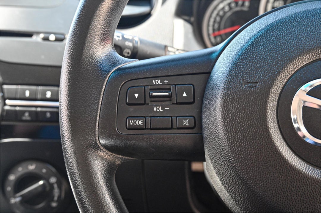 2013 Mazda 2 Neo Sport, Automatic, 63100 km, Photo 9