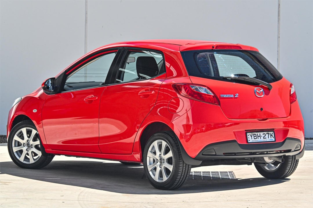 2013 Mazda 2 Neo Sport, Automatic, 63100 km, Photo 2