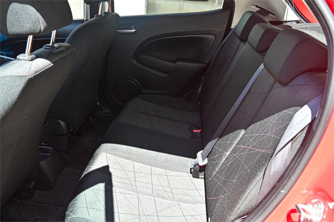 2013 Mazda 2 Neo Sport, Automatic, 63100 km, Photo 17