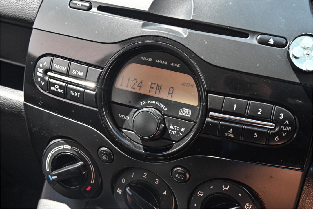 2013 Mazda 2 Neo Sport, Automatic, 63100 km, Photo 12