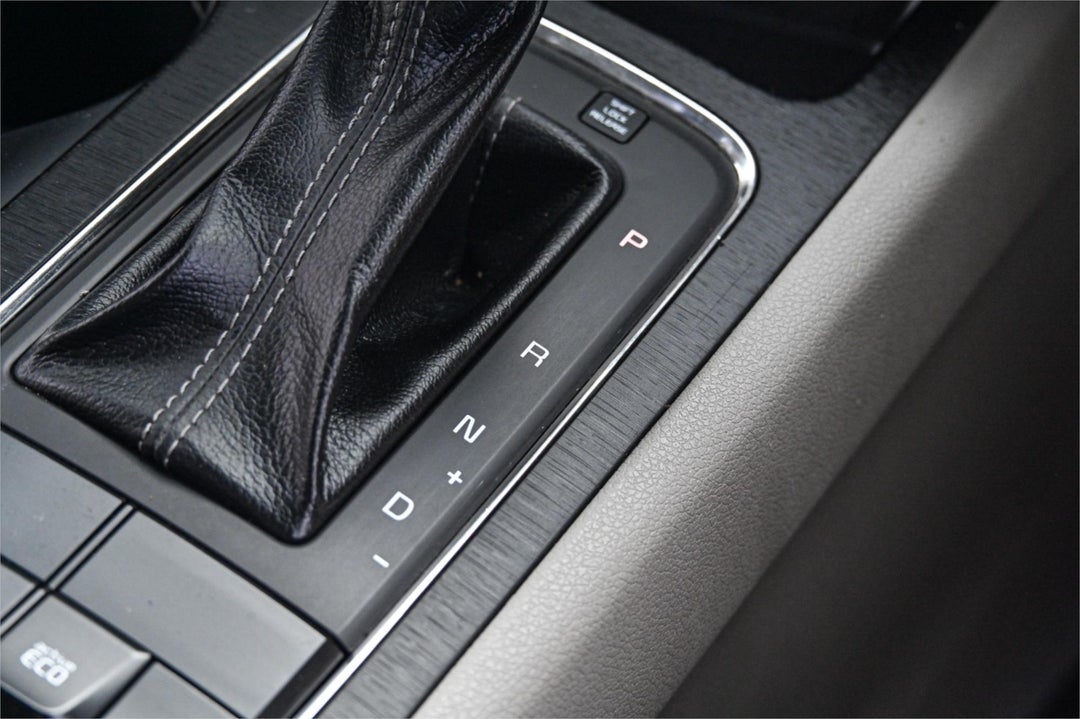 2018 Kia Carnival S, Automatic, 125000 km, Photo 9