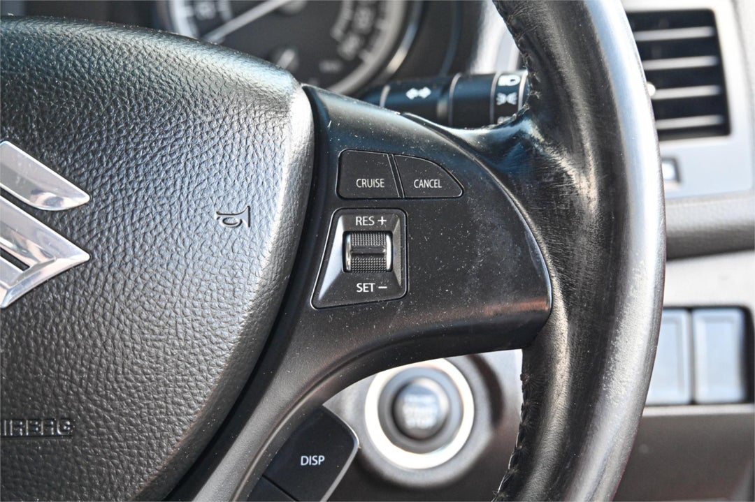 2012 Suzuki Kizashi Touring, Manual, 180541 km, Photo 11