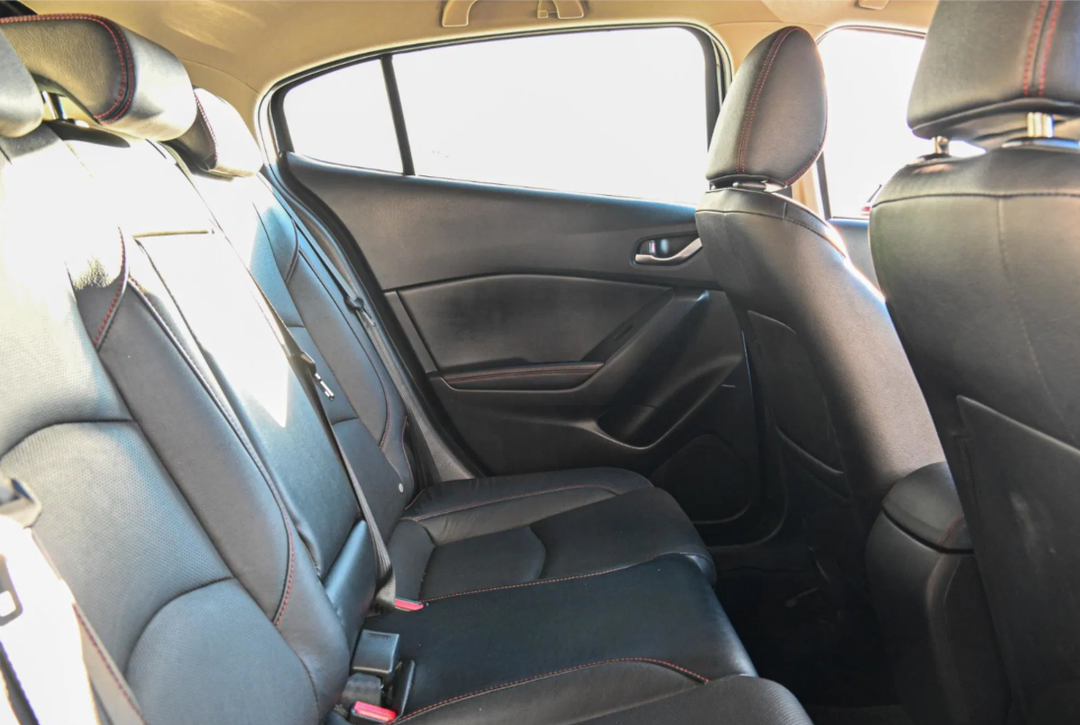 2015 Mazda 3 Sp25 Gt, Automatic, 94151 km, Photo 4