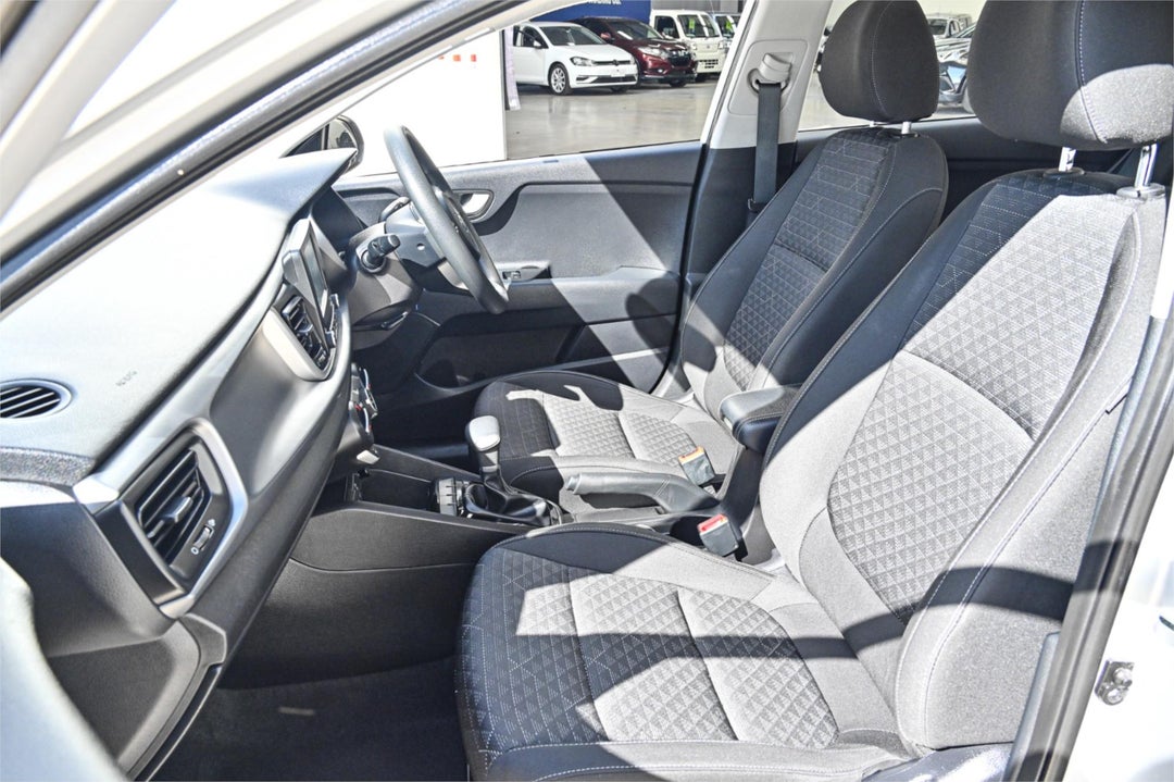 2017 Kia Rio S, Automatic, 57517 km, Photo 15