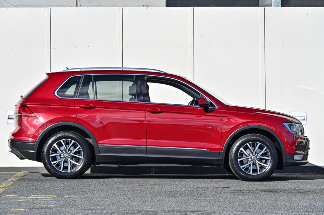 2016 Volkswagen Tiguan 110tsi Comfortline, Automatic, 126592 km, Photo 3