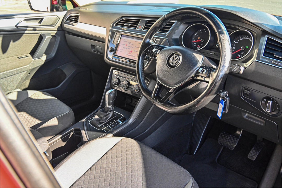 2016 Volkswagen Tiguan 110tsi Comfortline, Automatic, 126592 km, Photo 7
