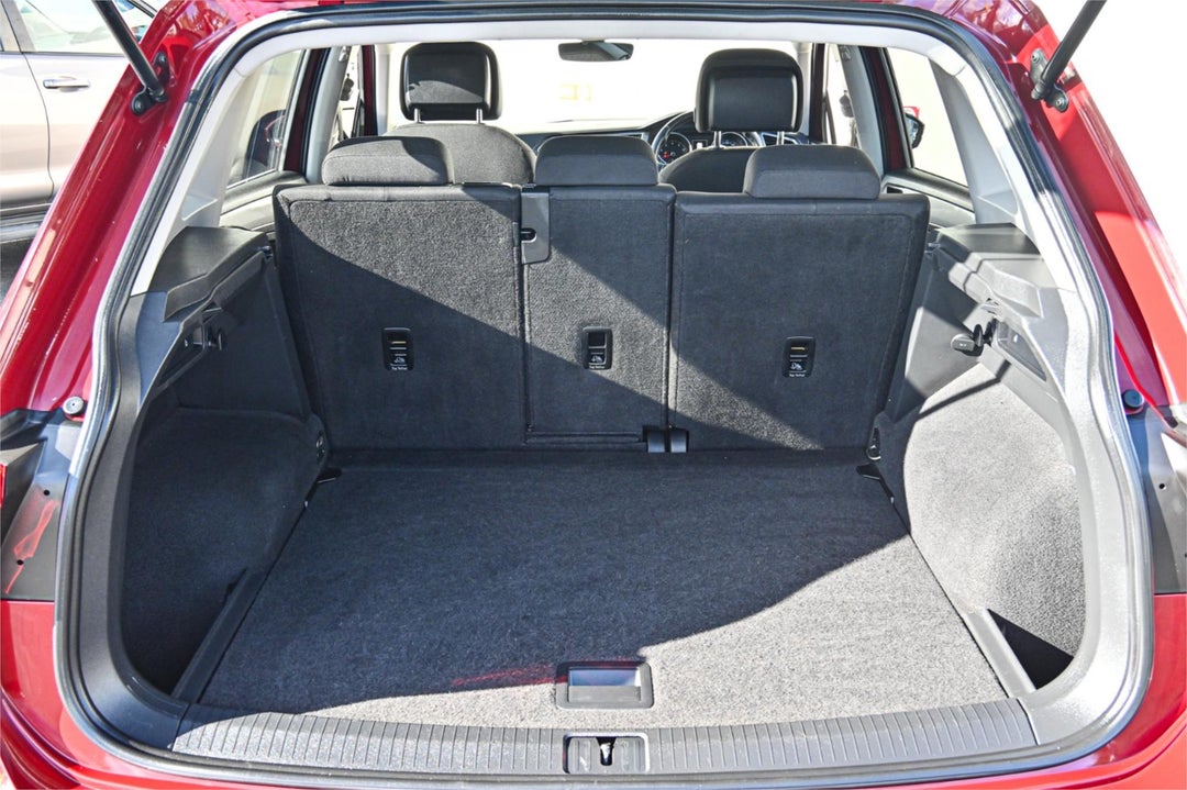 2016 Volkswagen Tiguan 110tsi Comfortline, Automatic, 126592 km, Photo 19