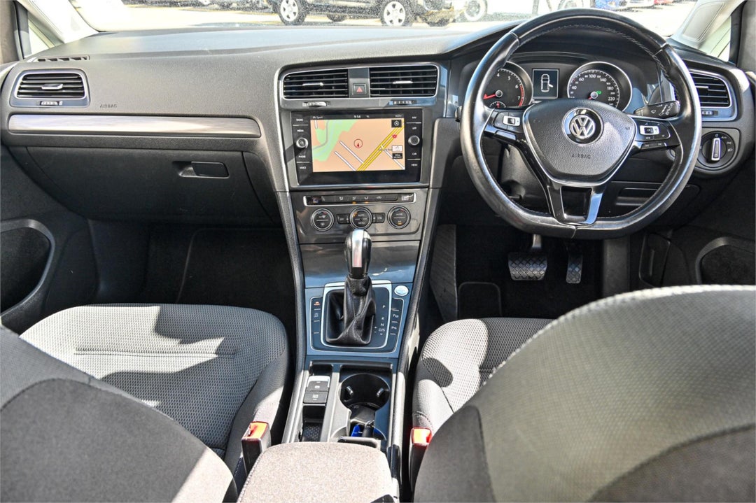 2020 Volkswagen Golf 110tsi Comfortline, Automatic, 104653 km, Photo 7