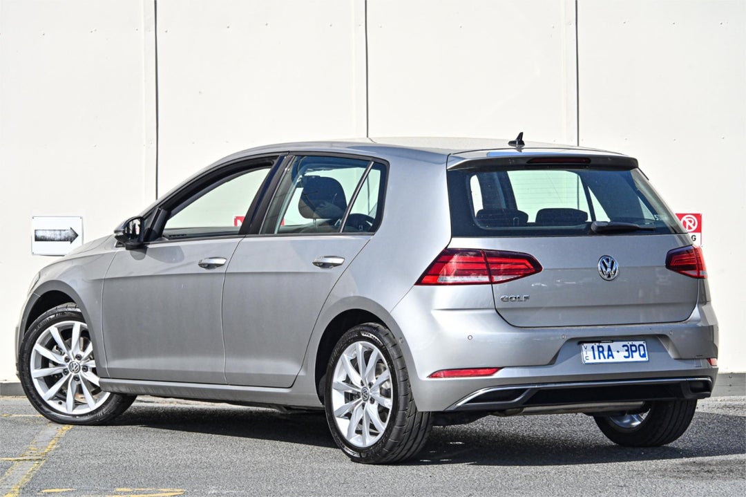 2020 Volkswagen Golf 110tsi Comfortline, Automatic, 104653 km, Photo 2